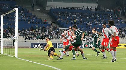 Ο αιφνιδιασμός μπορεί να κάνει μπάχαλο τη γερμανική άμυνα