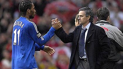 Μουρίνιο: «Ο Ντρογκμπά βουτάει»