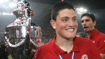 «Τιμή και δέλεαρ…»