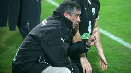Επιμένει στο ίδιο σύστημα ο Σάντος
