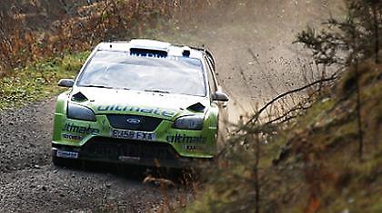 Προηγείται ο Χίρβονεν μετά το τέλος της δεύτερης ημέρας