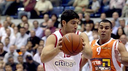 Αμφίβολοι Βασιλόπουλος, Βουγιούκας