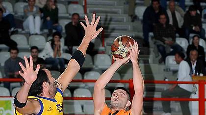 A2: Ασταμάτητη η τετράδα