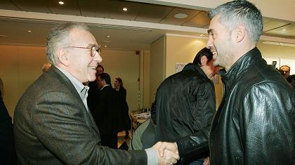 Να μείνει ο Νικοπολίδης