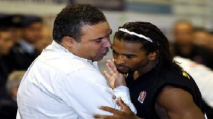 Α1: Διπλός «πονοκέφαλος» για Φλεβαράκη