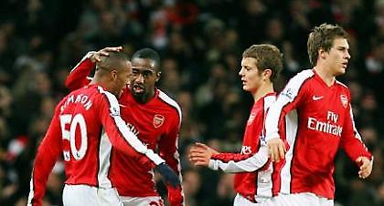 Δύσκολη πρόκριση για Μαν.Γιουνάιτεντ, εύκολα η Άρσεναλ