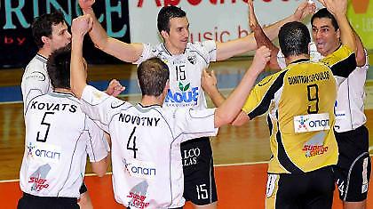 Πρόκριση με περίπατο…