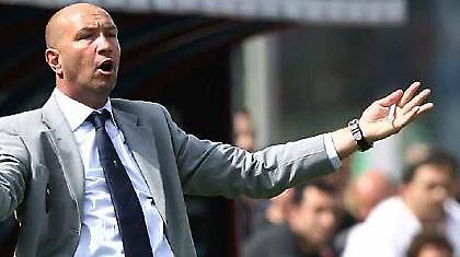 Πρόστιμο σε Tζένγκα για επίθεση σε δημοσιογράφο