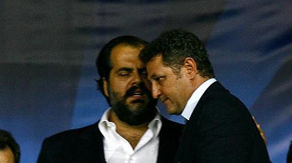 Ηρθε και το παίρνει πάνω του