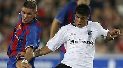 Χάνει τη σεζόν ο Ντάγκλας