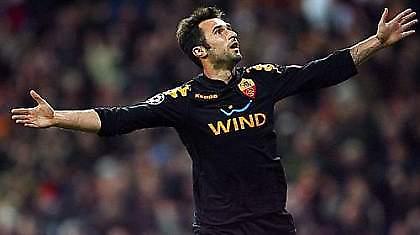 Μπρονζέτι: «Δεν υπάρχει θέμα μεταγραφής για τον Βούτσινιτς»