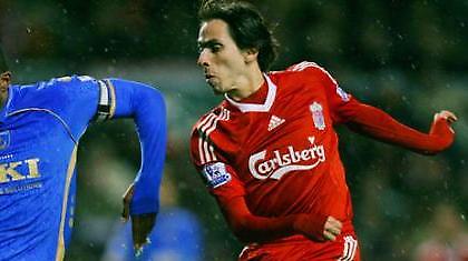 Μπεναγιούν: «Ίσως πρέπει να φύγω από τη Λίβερπουλ»