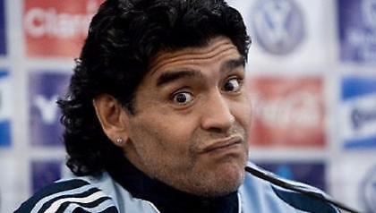 Μαραντόνα: «Μη μιλάνε και οι Άγγλοι…»