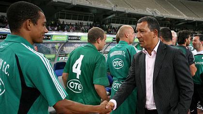 Στήριξη Σίλβα σε Τεν Κάτε