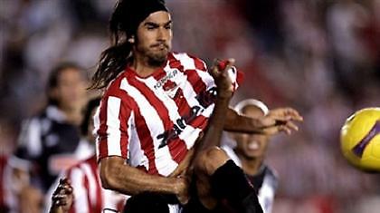 Δεξί μπακ από Αργεντινή εξετάζει η Ατλέτικο