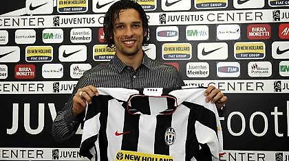 Αμάουρι: «Θα δείξω στον Ιμπραΐμοβιτς πως σκοράρουν»