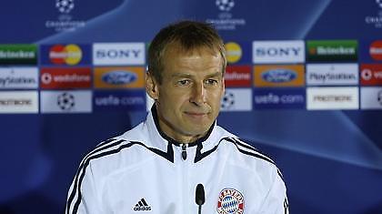 Κλίνσμαν: «Δε φεύγει ο Ποντόλσκι»