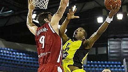 «Σούπερ» ΑΕΛ, σοκ για Ουράλ Γκρέιτ