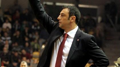 Τριφούνοβιτς: «Φαβορί η Αρμάνι»