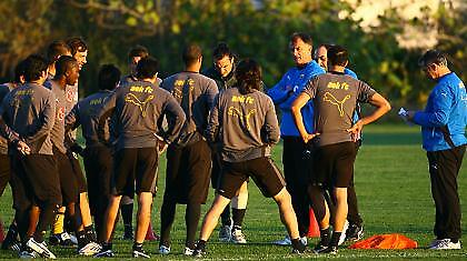 Δέκα ημέρες συνεργασίας Ντούσαν-Στέλιου-παικτών