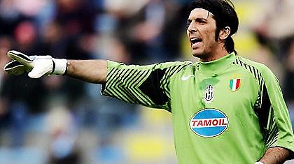 Μπουφόν: «Δεν γνωρίζω για το ενδιαφέρον της Μάντσεστερ Σίτι»