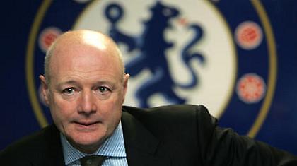 Κένιον: «Δεν πάει πουθενά ο Ντρογκμπά»