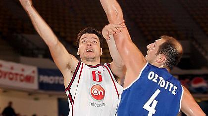 Ματσάρα με «κυανέρυθρα» χαμόγελα