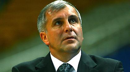 Ομπράντοβιτς: «Παίζουμε σε άδειες εξέδρες εξαιτίας κάποιων ηλίθιων»