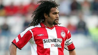 Θέλει έναν Καρεμπέ