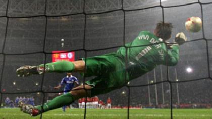 Επέκταση συμβολαίου στον Φαν ντε Σαρ