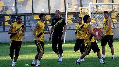 ΑΡΗΣ: Πάνοπλος κόντρα στην ΑΕΚ