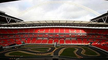 Εν αναμονή του Υπερπρωταθλητή...