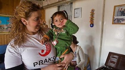 Η Porsche κοντά στα παιδιά