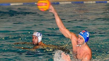 Η Ποζίλιπο στο δρόμο του Πανιωνίου