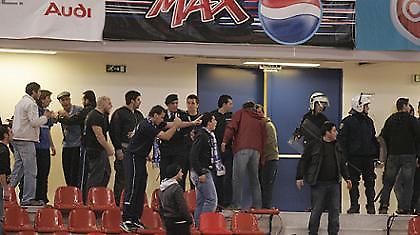 Στην σκιά των συμπλοκών