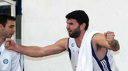 Παπαμακάριος: «Όλα για όλα για στον δεύτερο γύρο»