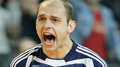 Στον Ηρακλή ο Μπάεφ