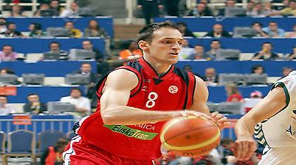 Σταθερά πρώτη η Τάου, γκέλα για Μάλαγα