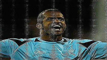 Μέχρι το 2013 ο Άλι Αλ Χάμπσι στην Μπόλτον