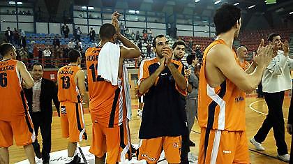 Α1: Συνεχίζουν την απεργία στη Λάρισα