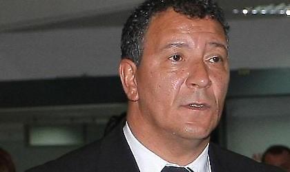 Ο Τεν Κάτε έκανε δώρο και περιμένει το δικό του