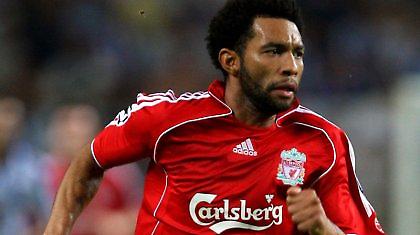 Koντά σε Πέναντ η Μίλαν