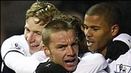 Κοντά στην πρόκριση οι «πετεινοί»