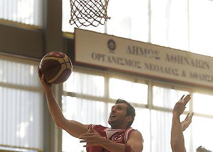 «Δε χρωστάμε λεφτά σε κανέναν»