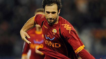 Βούτσινιτς: «Περήφανος που ανήκω στη Ρόμα»