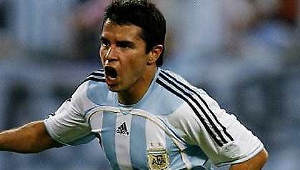 Έβερτον καλεί Σαβιόλα