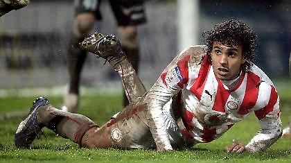 Τα… καρύδια του, δεν τα έχει κανένας…