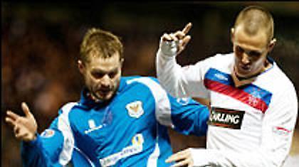 Πρόκριση για Ρέιντζερς, μεγάλη νίκη για Αμπερντίν