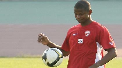 Στην έξοδο από την Ντιναμό Βουκ. ο Σέζαρ