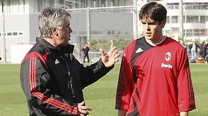 Αντσελότι: «Ελπίζω να παραμείνει ο Κακά»